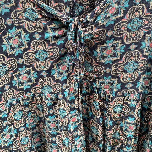 Adorable patterned long sleeve - Picture 3 of 8